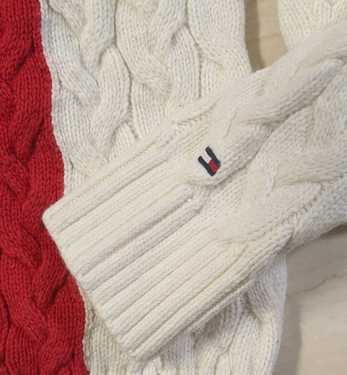 トミーヒルフィガー　セーター　毛配合　サイズ152_画像2