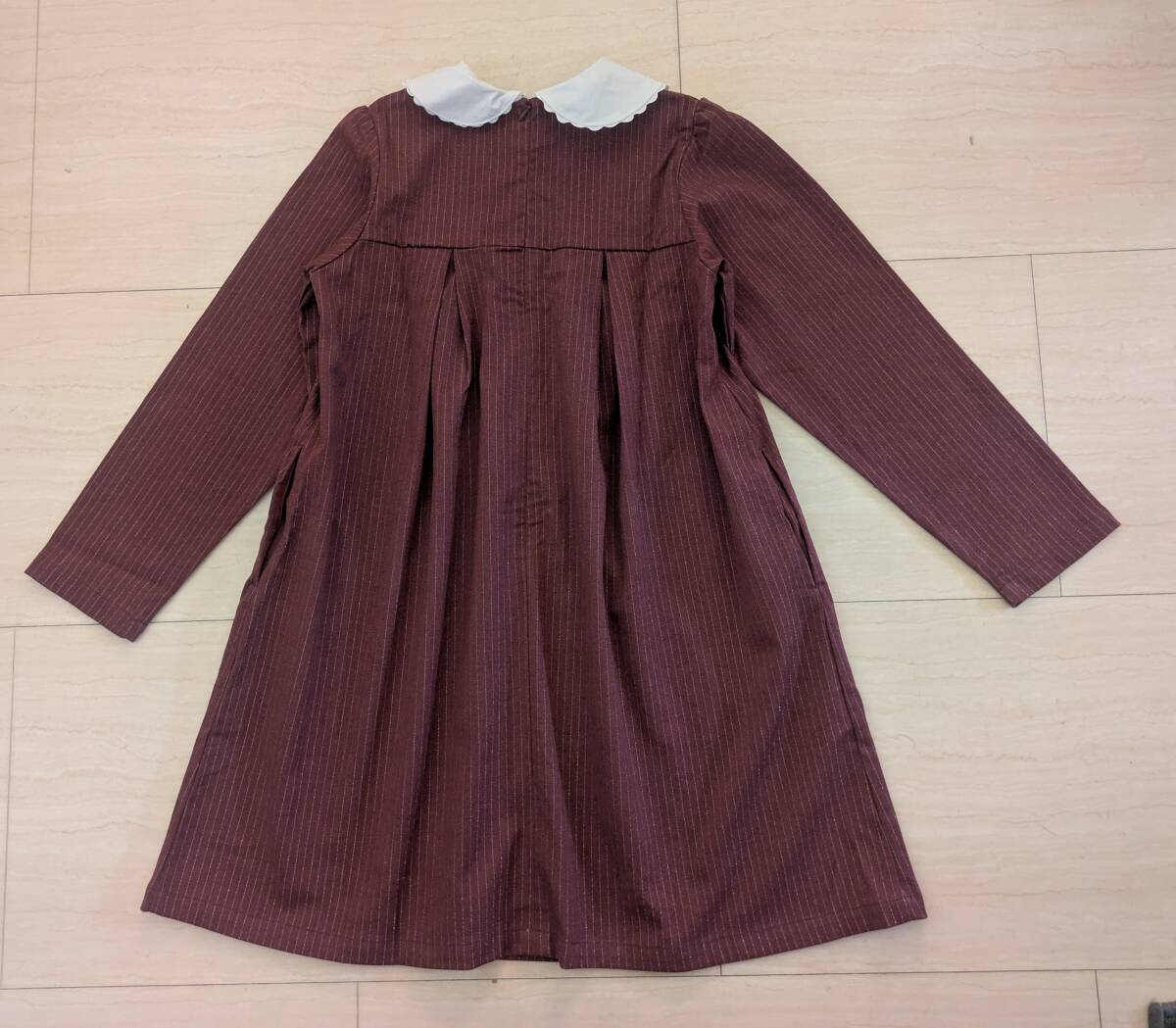 着用少　BeBe　ベベ　長袖ワンピース　サイズ150_画像4