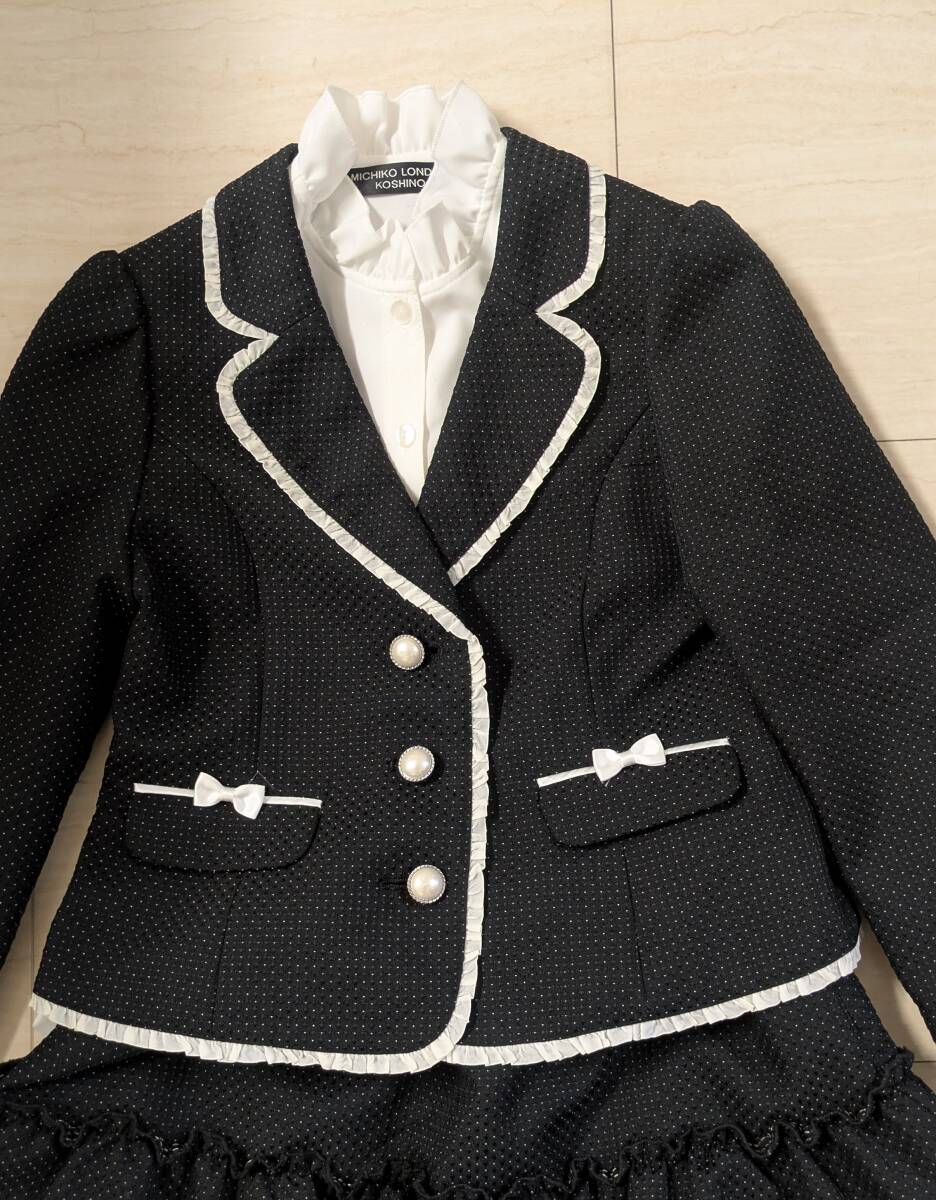 着用少　ミチコロンドンコシノ　フォーマルスーツセット　サイズ130_画像2