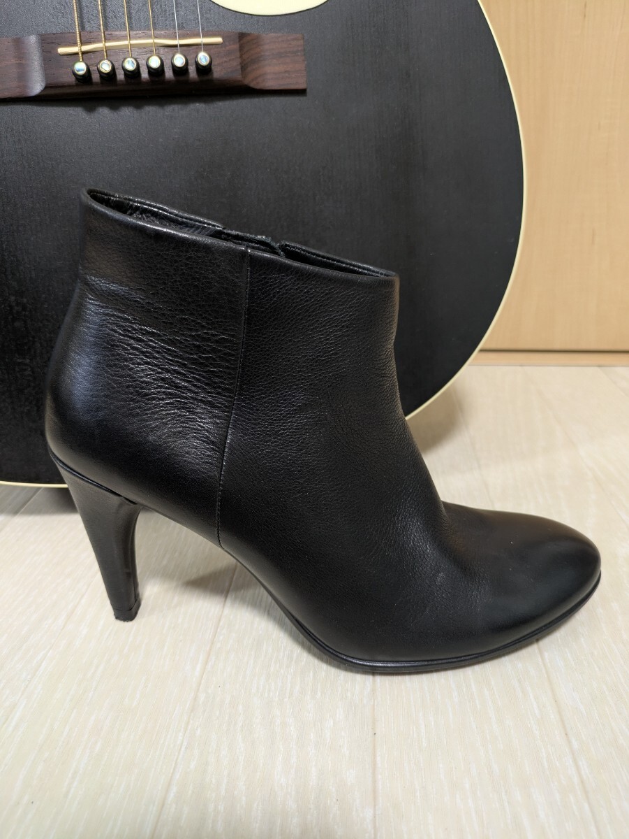 【ecco】黒レザー ヒールブーツ サイドジッパー付き ヒール8cm ショートブーツ 本革 ブーティ_画像7