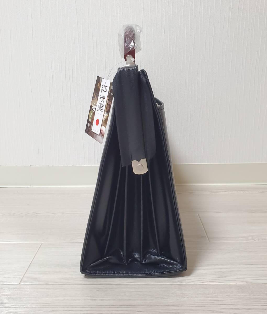 新品 未使用 美品 礎 ishizue ビジネスバッグ ダレスバッグ ブリーフケース メンズ 鞄 大容量 2way A4 豊岡製 日本製 ブラック 黒 木製_画像6