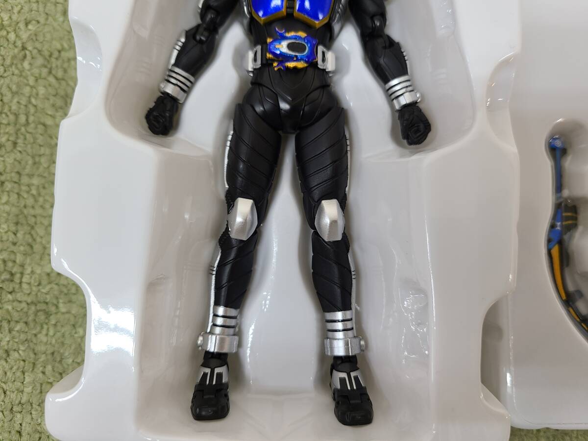 098-Q19) б/у товар S.H.Figuarts ( подлинный . гравюра производства закон ) Kamen Rider ga tuck rider пена фигурка Kamen Rider Kabuto Bandai 