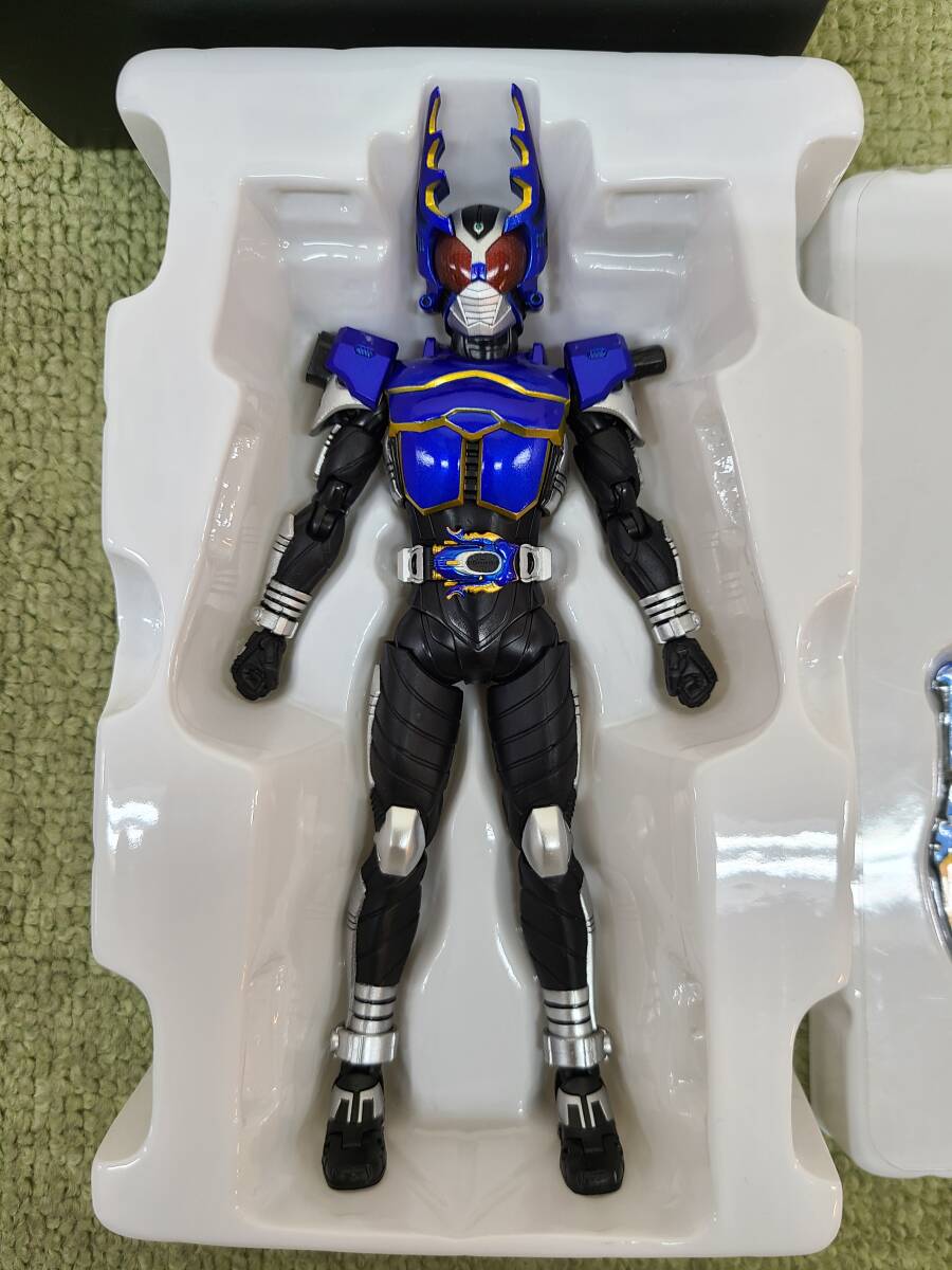 098-Q19) б/у товар S.H.Figuarts ( подлинный . гравюра производства закон ) Kamen Rider ga tuck rider пена фигурка Kamen Rider Kabuto Bandai 