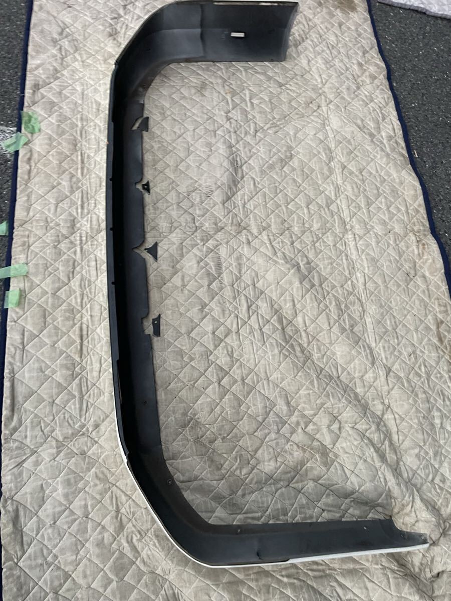 ハイエースナロー　エセックスフロントリップスポイラーVer4 塗り分け_画像2