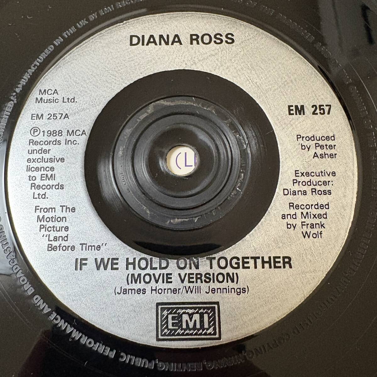 Diana Ross - If We Hold On Together / Chain Reaction (Live) // EMI 7inch / AA6558の画像3