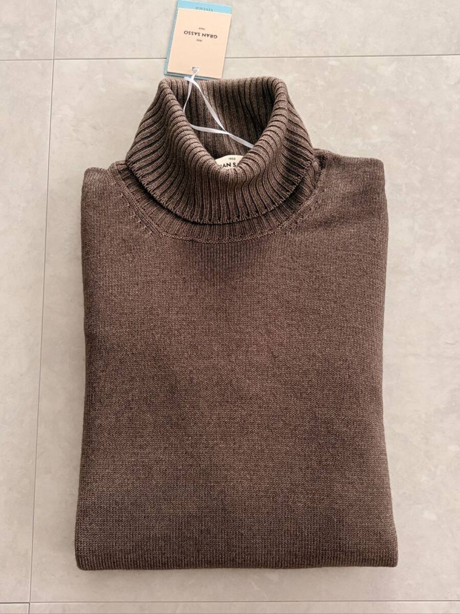 6791】新品6.6万【GRAN SASSO / グランサッソ　48　秋冬　Vintageライン　ミドルゲージタートルネックニット ウォッシュ】ラスティブラウン_画像1