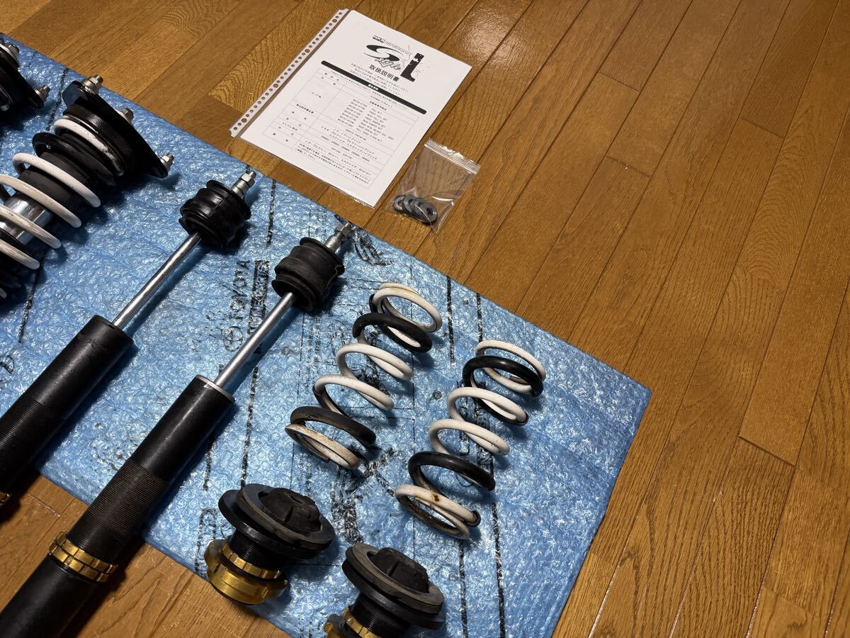 * распроданный товар * HKS 80 85 VOXY NOAH Voxy Noah амортизатор амортизаторы Full Tap Esquire ZRR80 ZRR85 низкая подвеска 80130-AT109