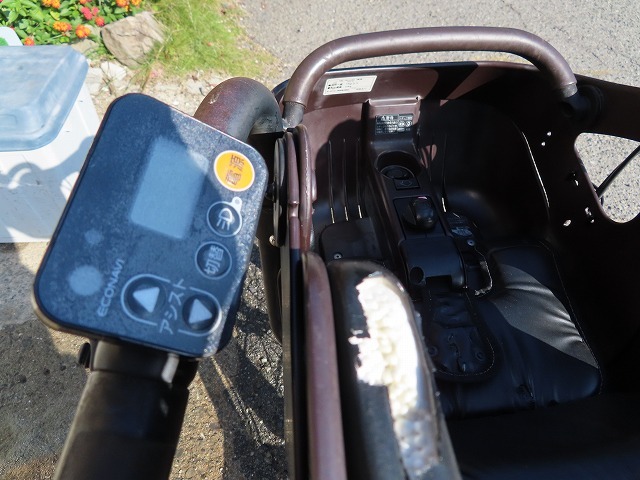 T☆Panasonic BE-ELM032T2　ELM032 20インチ　3段変速ギア　子供載せ　電動自転車　_画像4