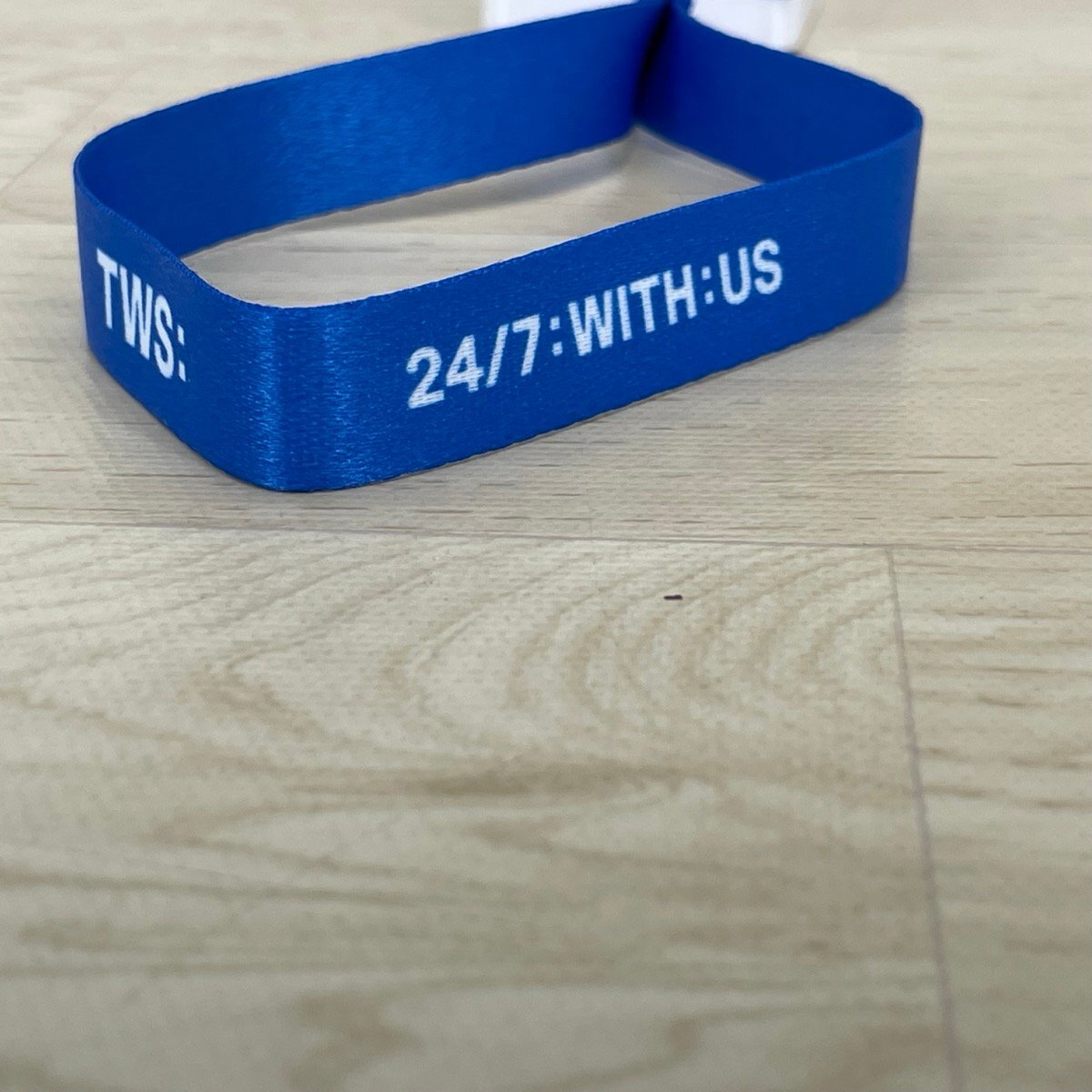 TWS фонарик-ручка OFFICIAL LIGHT STICK(43)[E0939]