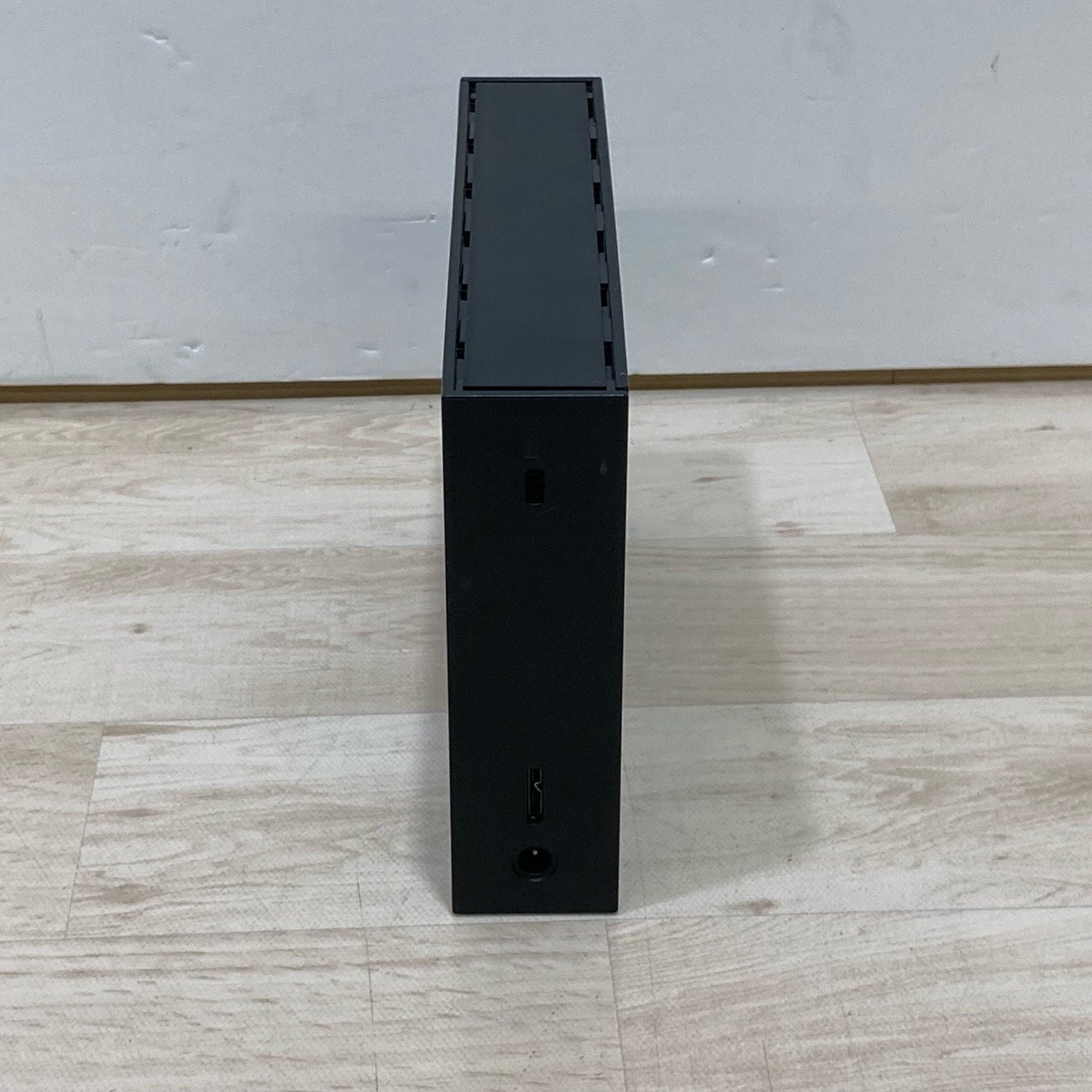  Elecom (ELECOM) USB3.1/USB3.0 соответствует портативный жесткий диск 1TB ELD-ETV010UBK[Z0327]