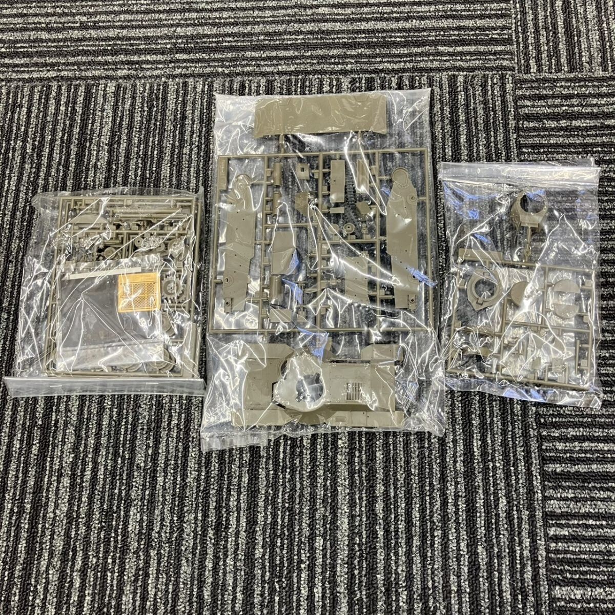 X324-F3-856 【未開封】 FineMolds ファインモールド 帝国陸軍 九五式軽戦車「ハ号」北満型 1/35スケール プラモデル 玩具 FM18 FA_画像4