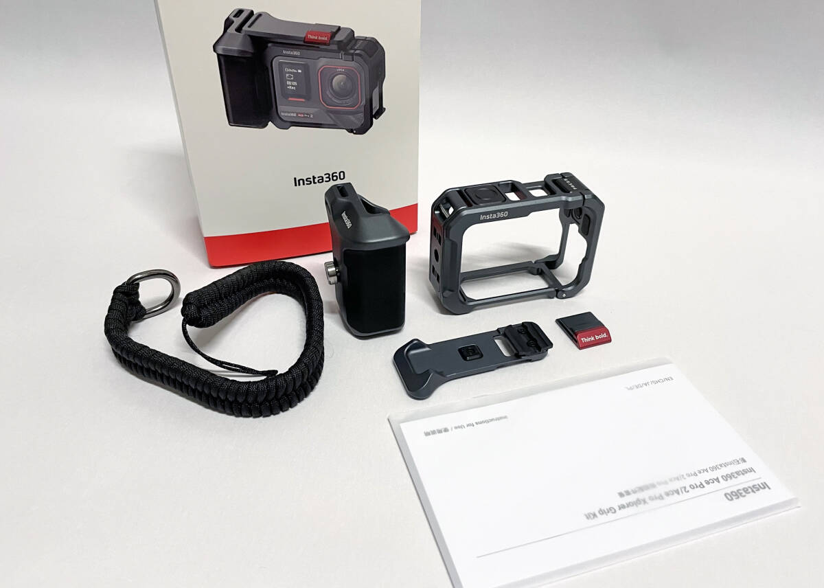 Insta 360 Xplorer Grip Kit_画像2