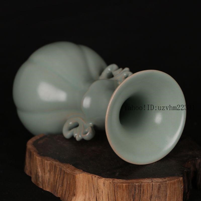 北宋汝窯青釉瓜稜双耳瓶 景徳鎮 陶磁器 装飾品 工芸品 美術品 置物_画像4