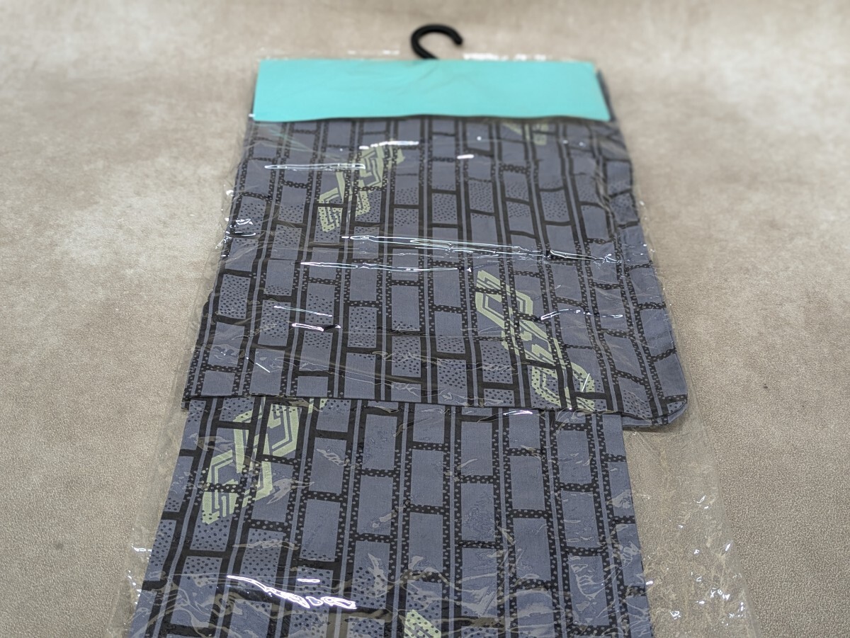 男浴衣 ゆかた メンズ 紳士 未使用品 御誂 高級手染 千晃 CHIKOU 身丈140cm 裄丈68cm 袖丈49cm 綿100％ 夏祭り 和柄 レトロ柄 鎖 生地_画像4