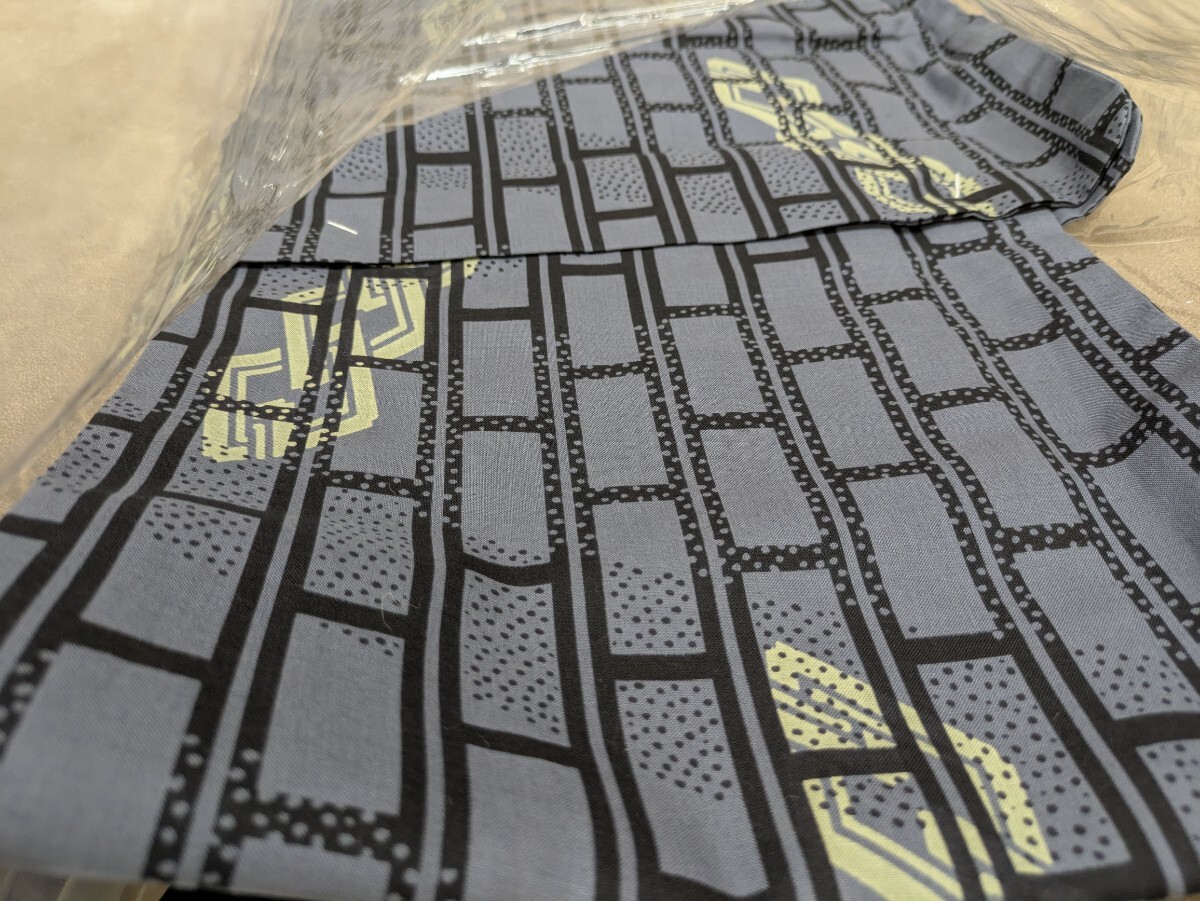 男浴衣 ゆかた メンズ 紳士 未使用品 御誂 高級手染 千晃 CHIKOU 身丈140cm 裄丈68cm 袖丈49cm 綿100％ 夏祭り 和柄 レトロ柄 鎖 生地_画像8