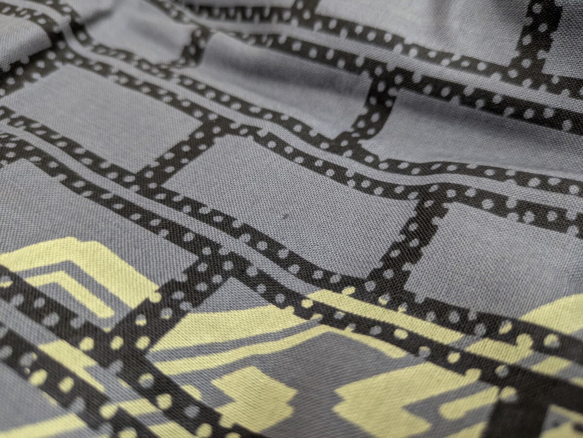 男浴衣 ゆかた メンズ 紳士 未使用品 御誂 高級手染 千晃 CHIKOU 身丈140cm 裄丈68cm 袖丈49cm 綿100％ 夏祭り 和柄 レトロ柄 鎖 生地_画像9