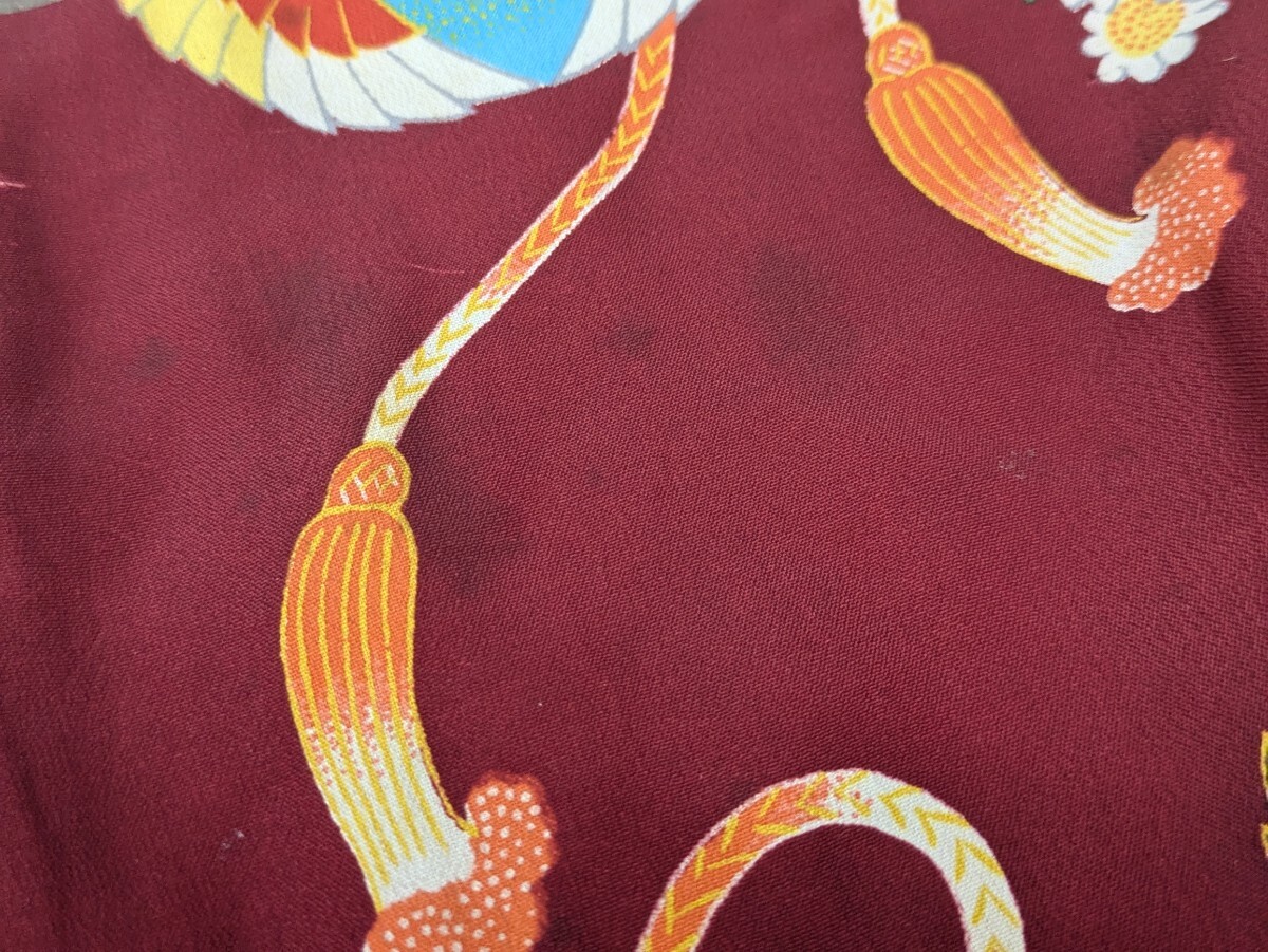 汚れあり！ 女児 着物 4点まとめ売り 和装 和服 和柄 レトロ柄 花柄 鞠 波 松 鶴 アンティーク 肩上げ腰上げ済みあり 子供着物 リメイク_画像3