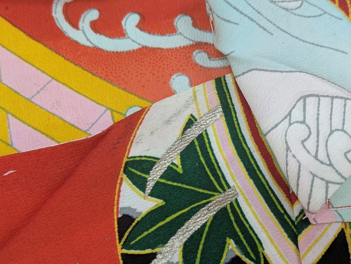 汚れあり！ 女児 着物 4点まとめ売り 和装 和服 和柄 レトロ柄 花柄 鞠 波 松 鶴 アンティーク 肩上げ腰上げ済みあり 子供着物 リメイク_画像10