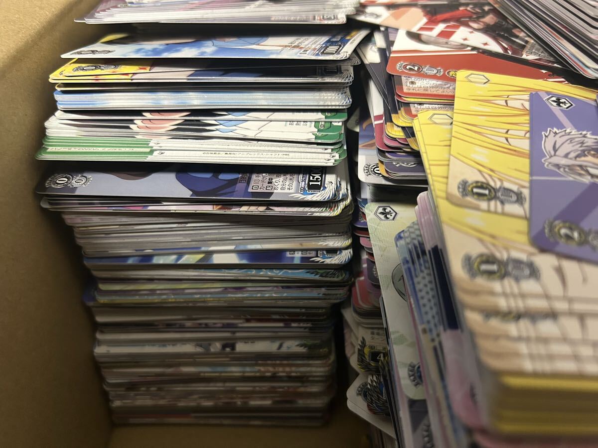 ③ ヴァイスシュヴァルツ 大量 引退 まとめ ソードアート・オンライン ニセコイ アイドルマスター NIKKE ウマ娘 トレーディングカード_画像2