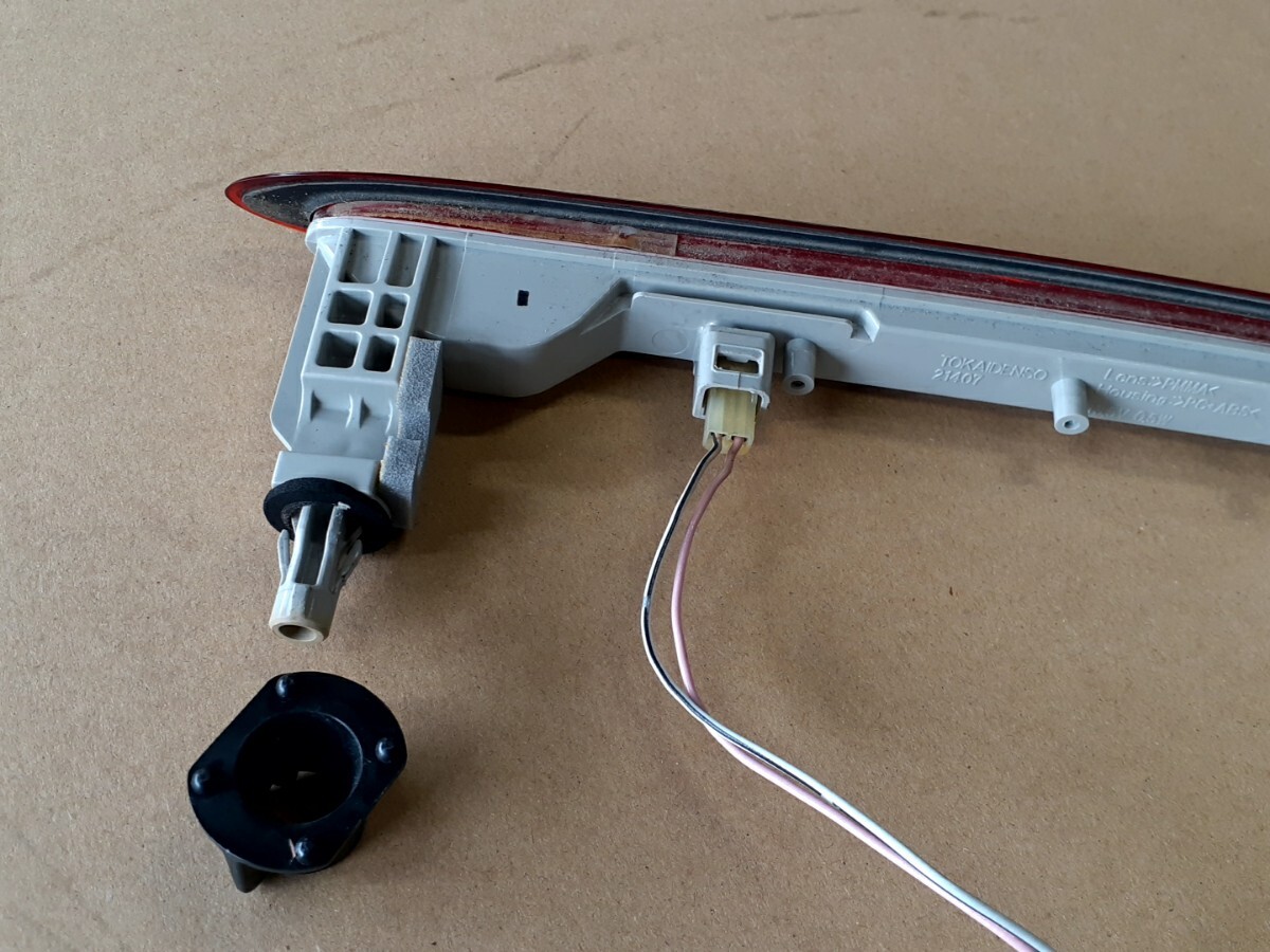 L375S タント ハイマウントストップランプ LED DENSO 21407 L675S L455S ダイハツ 81570-B2370_画像6