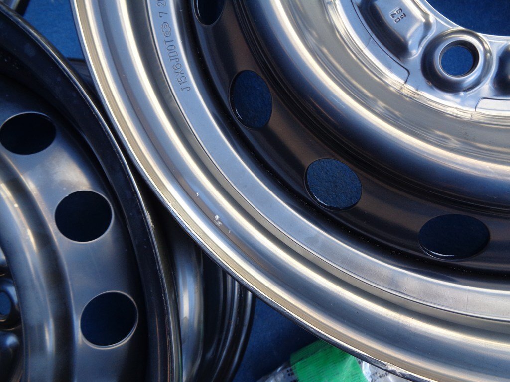 【送料込み】★ トヨタ 純正 ★ 200系 ハイエース ★ 6J/+35 PCD 139.7 ★ 4本セット ★ スチール 鉄チン ★_画像2