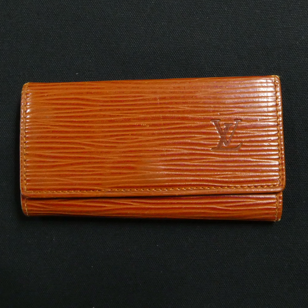 LOUIS VUITTON ルイヴィトン エピ 4連 キーケース 小物 アクセサリ カギ LV 収納 _画像1