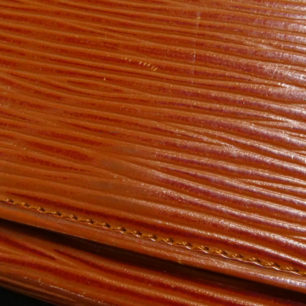 LOUIS VUITTON ルイヴィトン エピ 4連 キーケース 小物 アクセサリ カギ LV 収納 _画像8