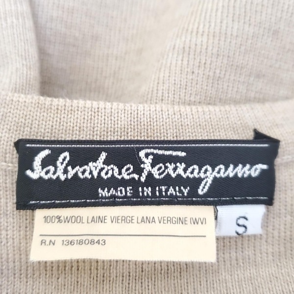 Salvatore Ferragamo FERRAGAMO/SalvatoreFerragamo кардиган размер S - бежевый женский длинный рукав / вязаный прекрасный товар tops