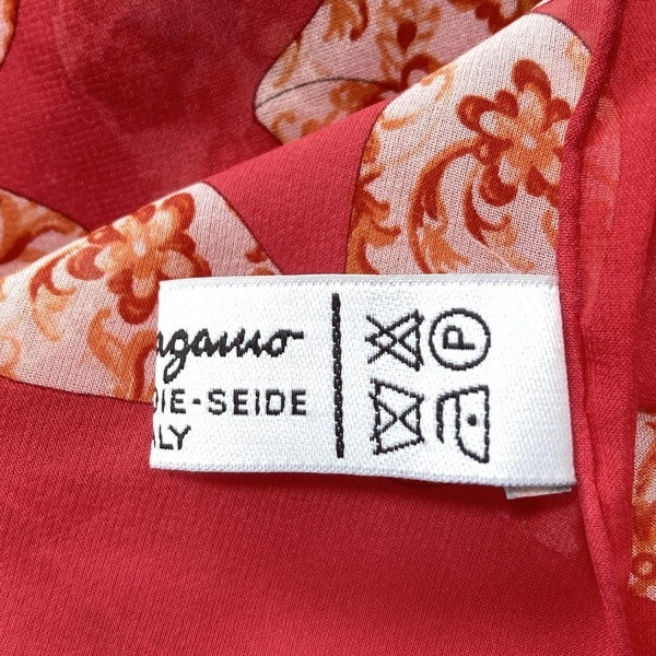  Salvatore Ferragamo FERRAGAMO/SalvatoreFerragamo - розовый × мульти- лента прекрасный товар шарф 
