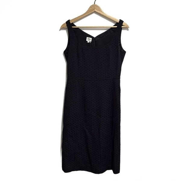 アルマーニコレッツォーニ ARMANICOLLEZIONI サイズ42 M - 黒 レディース クルーネック/ノースリーブ/ひざ丈 ワンピース_画像1