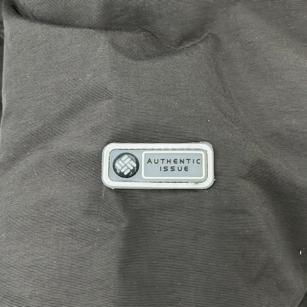 コロンビア columbia ダウンジャケット サイズL - ダークグレー メンズ 長袖/ジップアップ/冬 美品 ジャケット_画像6