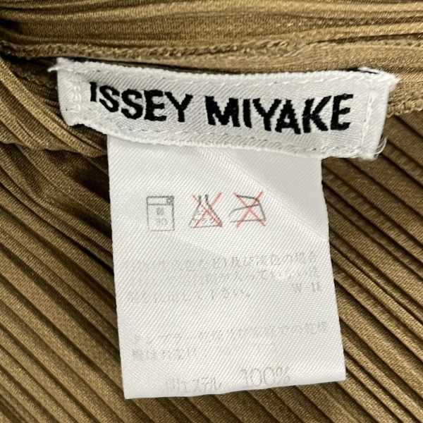 イッセイミヤケ ISSEYMIYAKE ノースリーブカットソー サイズM - ベージュ レディース ハイネック/ラインストーン/プリーツ トップス_画像3