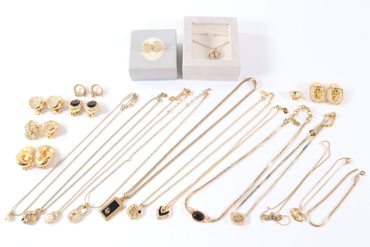 [21 пункт ]Christian Dior Christian Dior колье серьги и т.п. женский аксессуары продажа комплектом 9767-AM