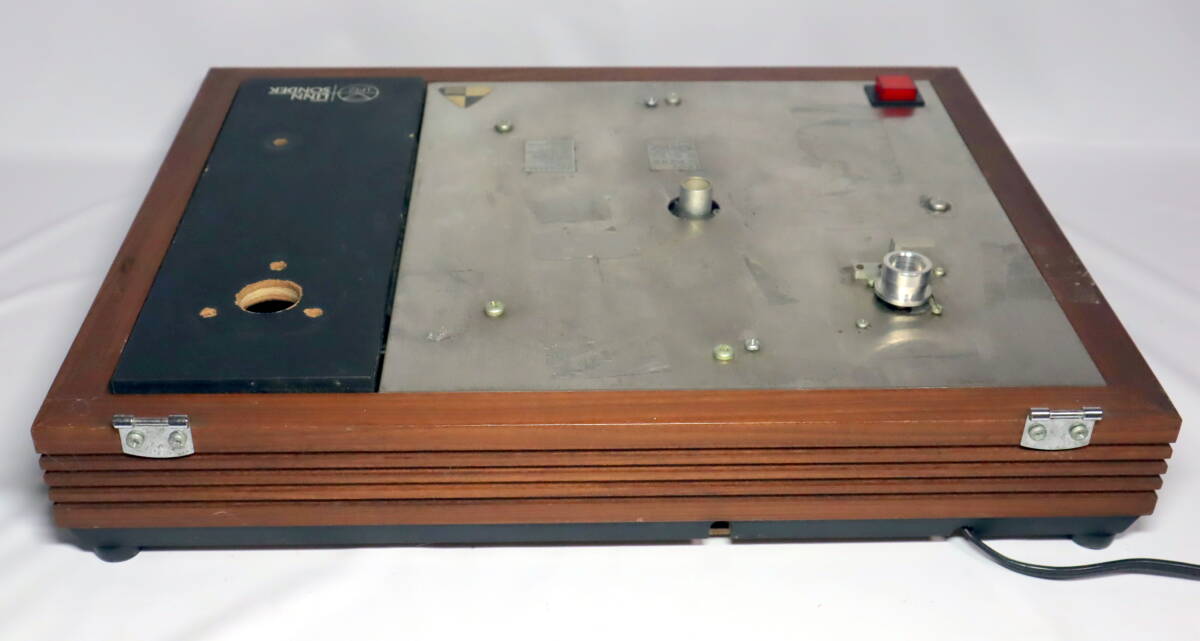 アナログターンテーブル　LINN SONDEK LP12　ジャンク　部品欠品多 レコードプレーヤー_画像7