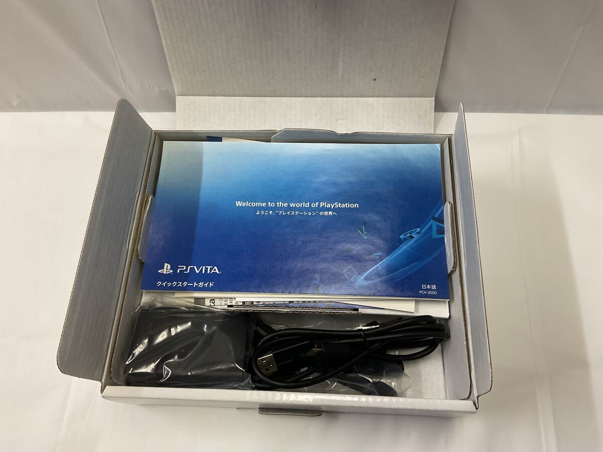 A639 中古 ゲーム 本体 SONY PS VITA PlayStation VITA PCH-2000 ブラック 動作確認済 初期化済 8GBメモリーカード付き_画像3