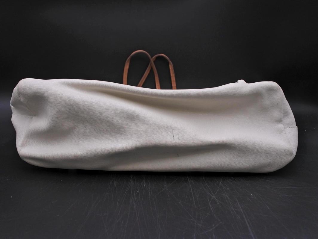 FURLA フルラ 本革 レザー 花柄 カットワーク トート バッグ オフホワイト ■■ ☆ fkb7 レディース_画像5