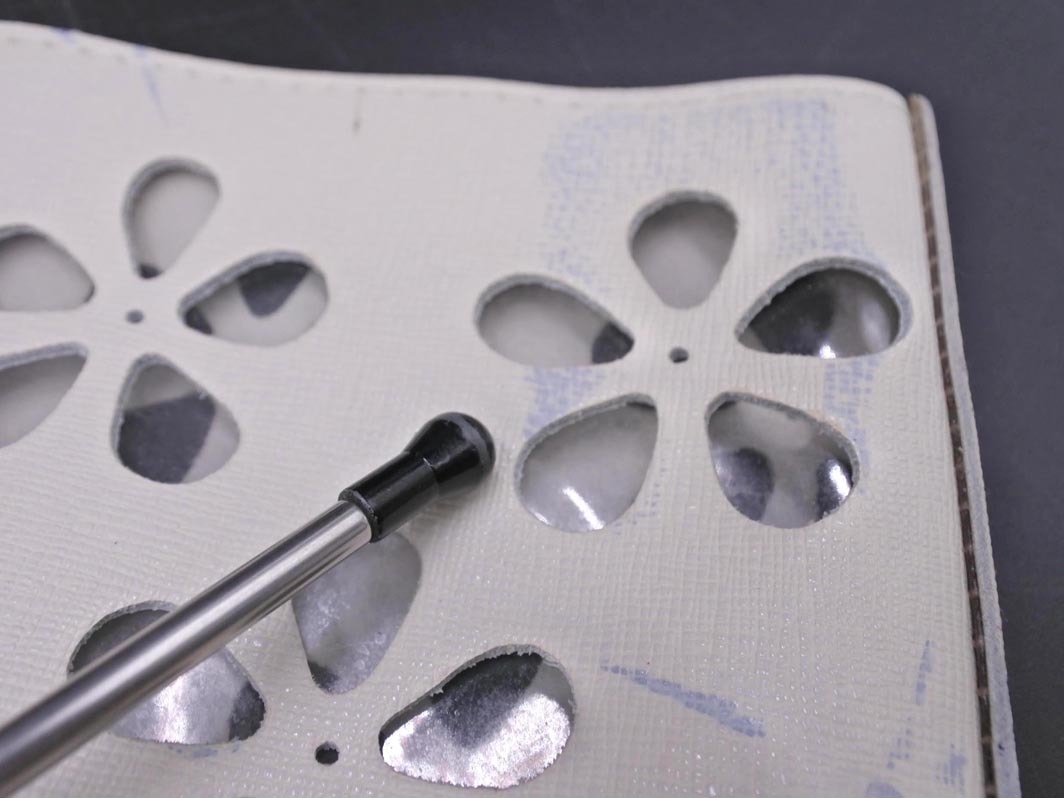 FURLA フルラ 本革 レザー 花柄 カットワーク トート バッグ オフホワイト ■■ ☆ fkb7 レディース_画像8