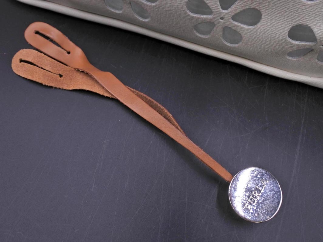 FURLA フルラ 本革 レザー 花柄 カットワーク トート バッグ オフホワイト ■■ ☆ fkb7 レディース_画像10