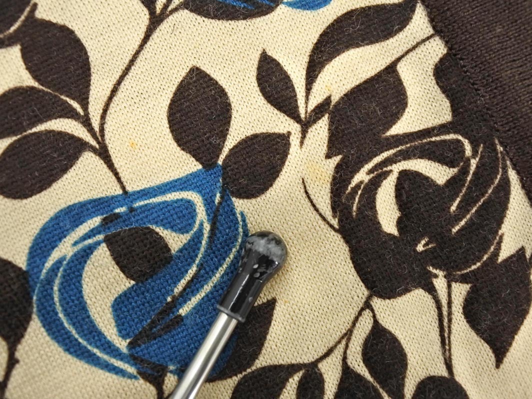 ネコポスOK DAKS ダックス ウール100% 花柄 カーディガン size40/ベージュ ◇■ ☆ fkb7 レディース_画像4