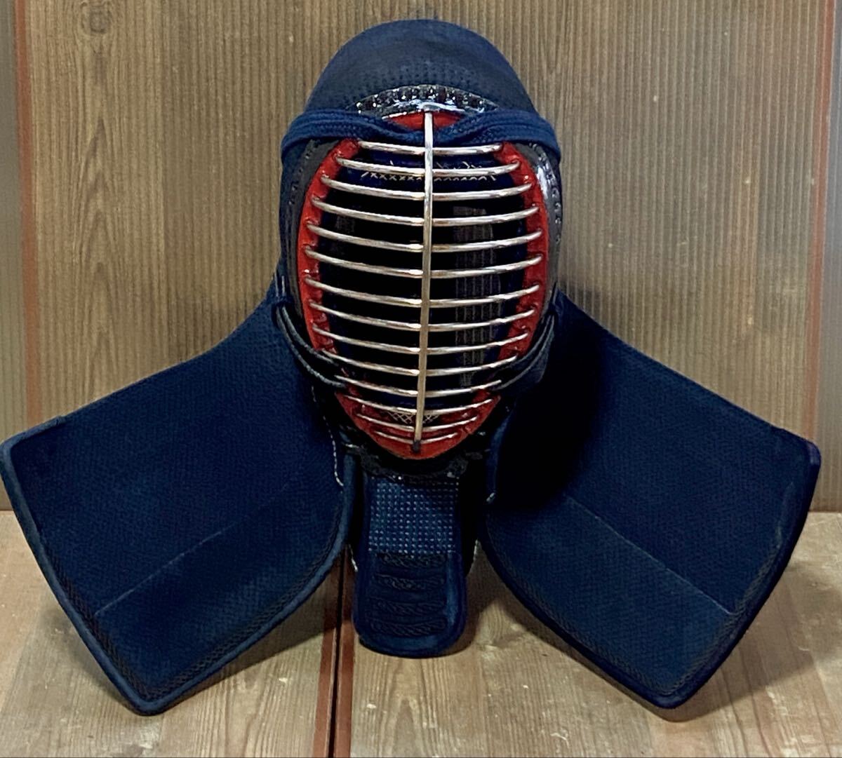 最高級総紺鹿革仕立二分手刺剣道チタン面　剣道具　剣道防具　_画像1