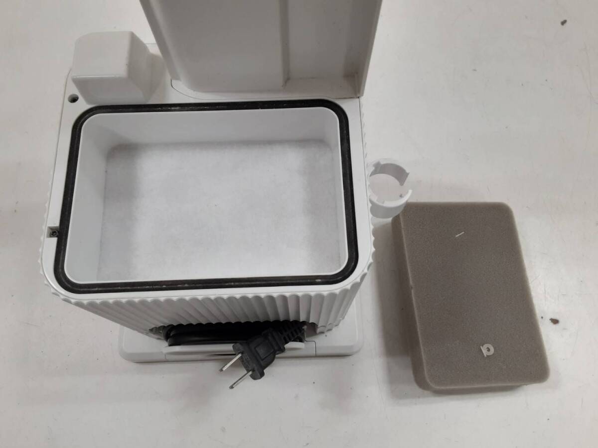 【10467 し】 ジャンク IW3241JSL Shark シャーク 掃除機 コードレスクリーナー 純正スタンド 清掃済み_画像7