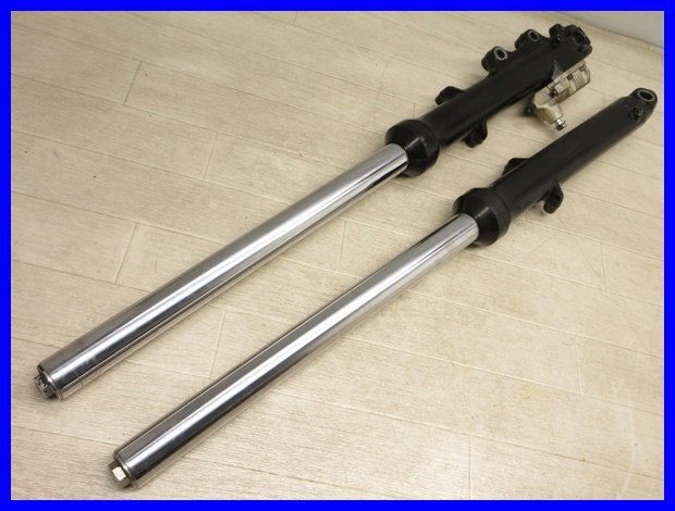 !*5S599 GSX400E GK53CD передняя вилка изгиб нет 140