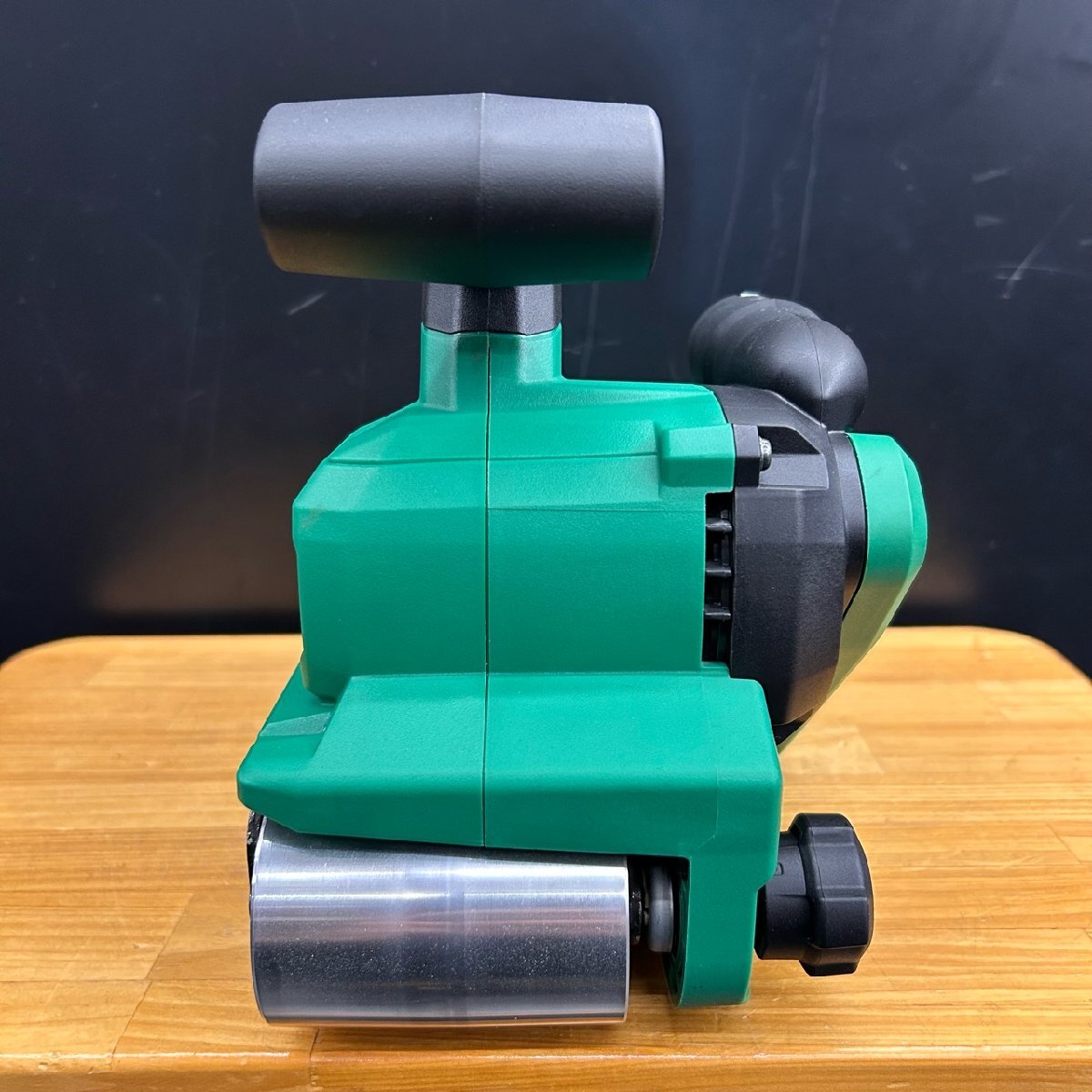 【中古買取/美品!!】HiKOKI(ハイコーキ) 36Vコードレスベルトサンダ(76mm幅)/SB3608DA(NN)『モード切替が可能!! 5段変速+オートモード』_画像4