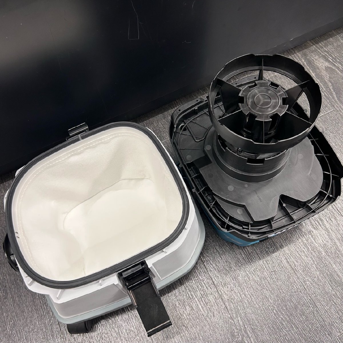 [ б/у покупка / прекрасный товар!!] Makita 36V(18V+18V) заряжающийся сборник .. машина (.. обе для )/VC862DZ[ сборник .. емкость 8L/ водоснабжение количество 6L][ максимальный . включено работа показатель 80W]