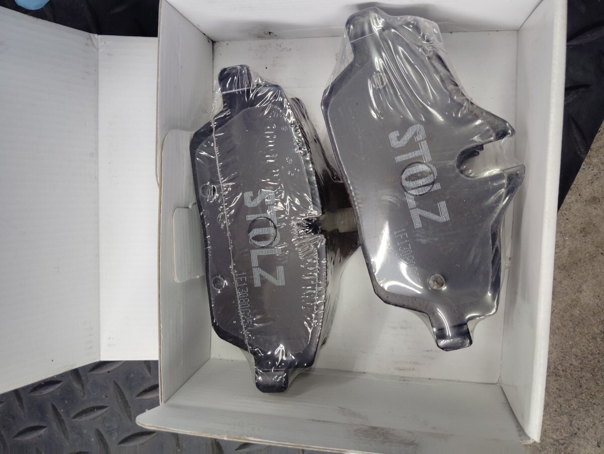 STOLZ(シュトルツ)STOLZ PREMIUM [ フロント ] 高性能 低ダスト ブレーキパッド【品番：SF4165-121】_画像3