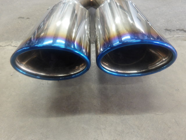 エルグランド E51 マフラー GANADOR PASION？ JQR10102142S だ円デュアル左右出し VQ35DE ブルーテール？_画像2