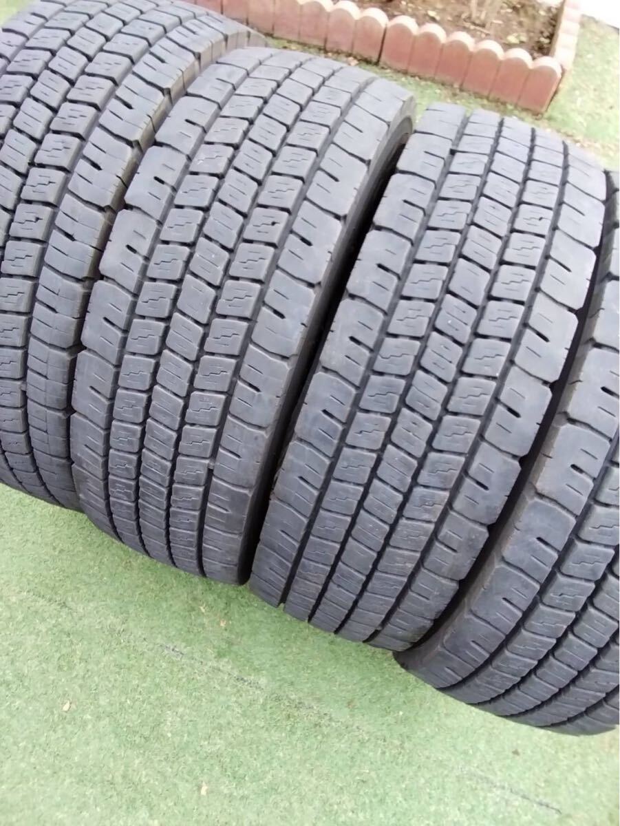 ☆直接取り引き限定☆茨城県南☆245/70R19.5ダンロップスタッドレスSP062良品4本セット2024年③_画像1