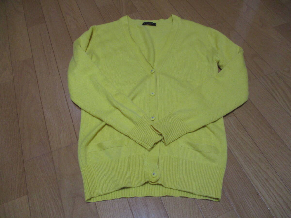 ヴェルサーチ★婦人用＜カシミア・カーディガン＞★38　イエロー_画像1