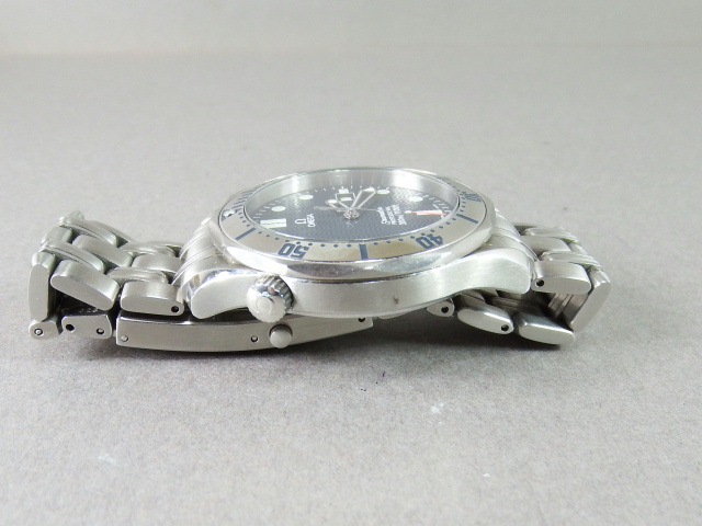 ■■オメガ OMEGA Ω シーマスター プロフェッショナル 300M メンズ腕時計 SS QZ クオーツ ベルト付 ネイビー文字盤■■_画像4