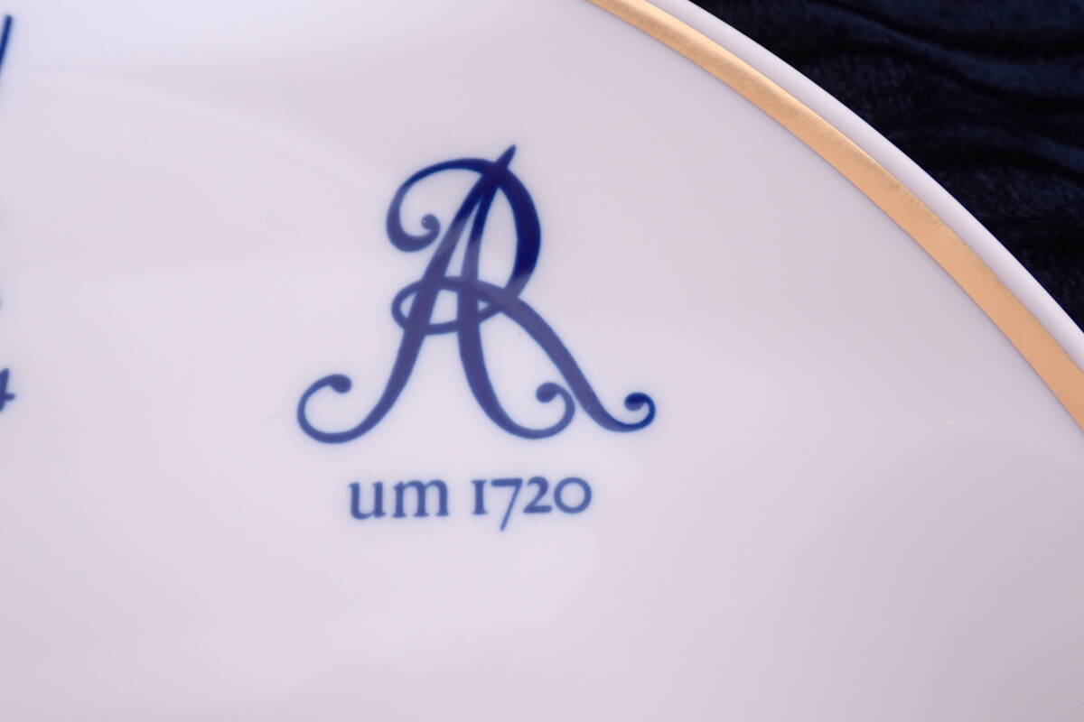 美品 Meissen マイセン 275周年記念プレート 直径26.5cm 箱付 Aquatinta 歴代双剣マーク 窯印変遷 飾り皿 飾皿 壁掛け M11023T_画像5